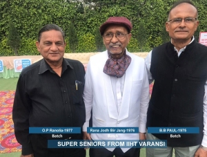 Super Senior From IIHT Varanasi